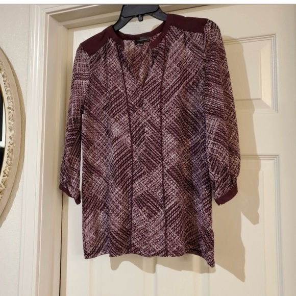 The Limited Quarter sleeve blouse is a size Medium. - Picture 1 of 9